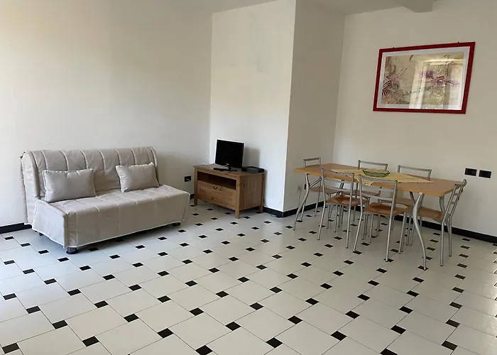 Amabile Location Near Beaches ليفانتو