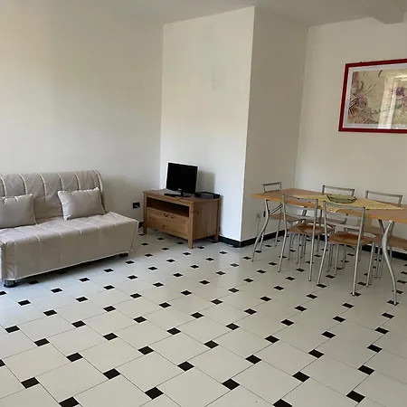 Amabile Apt Central Location Near Beaches 莱万托